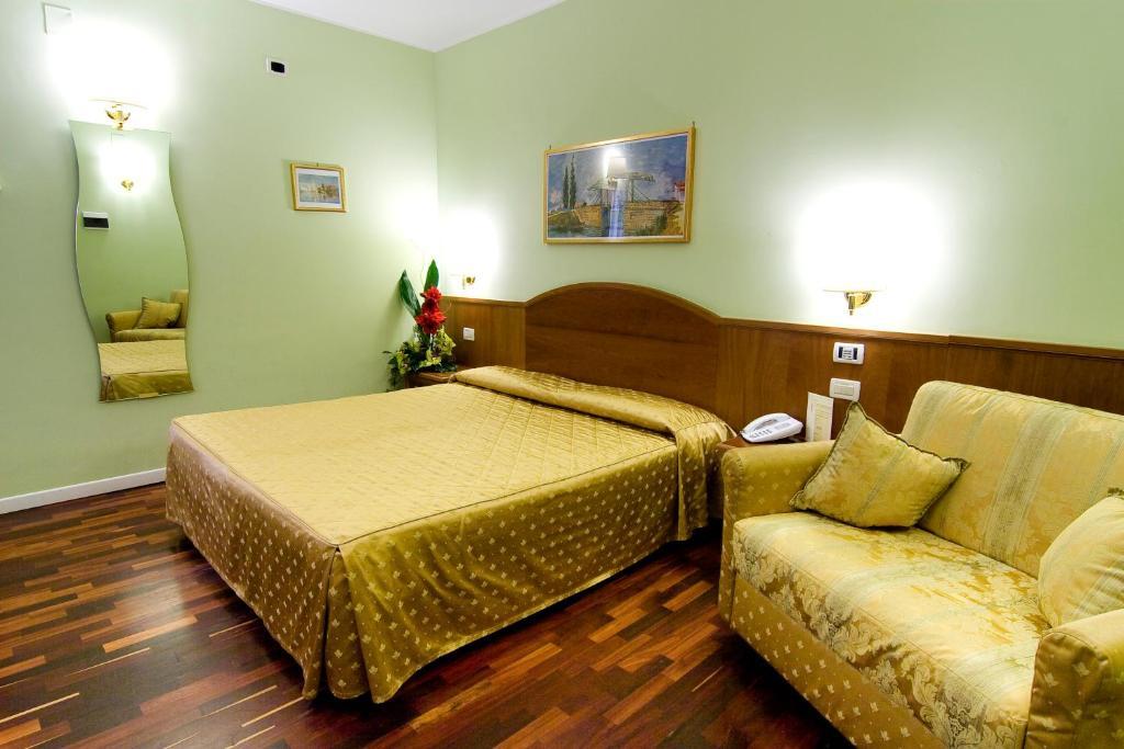 Hotel San Michele LʼAquila Quarto foto